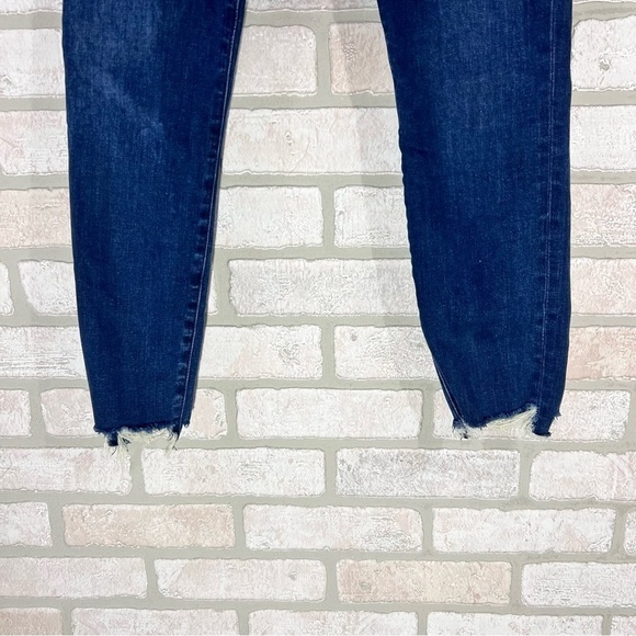 J Brand Crop Skinny Jeans in Radiowave Destruction Wash Size 27 - Picture 8 of 11